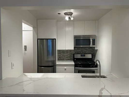 Rented by Horowitz Real Estate | media 53