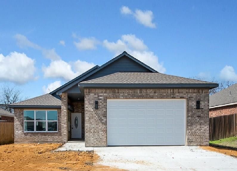 1st image of 143 Kincaid Dr