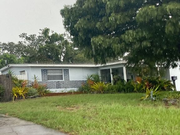 3rd image of 4647 28th Ave N