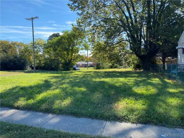 2119 Whitcomb St, Richmond, VA 23223