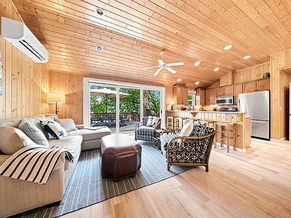 4th image of 186 Cove Ct