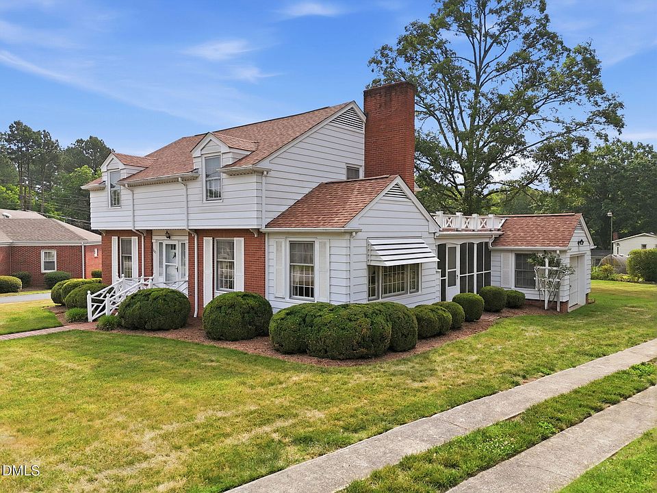 1st image of 203 Hillcrest Dr