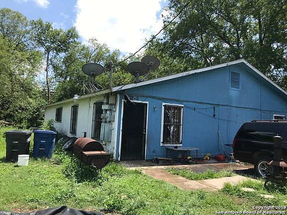 3rd image of 214 Cardiff Ave.