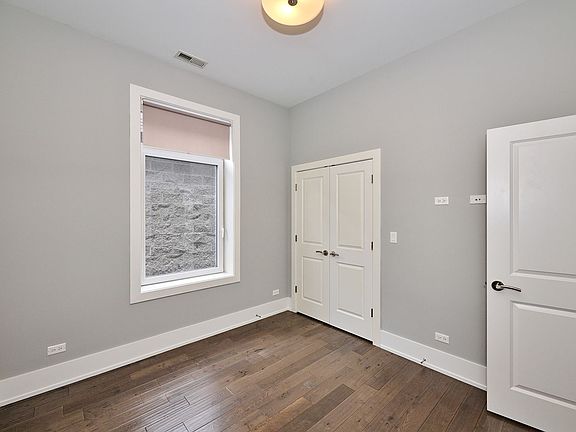 4th image of 1338 W Cullerton St Unit 2W