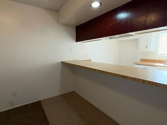 4th image of 4413 Isla Verde St APT B