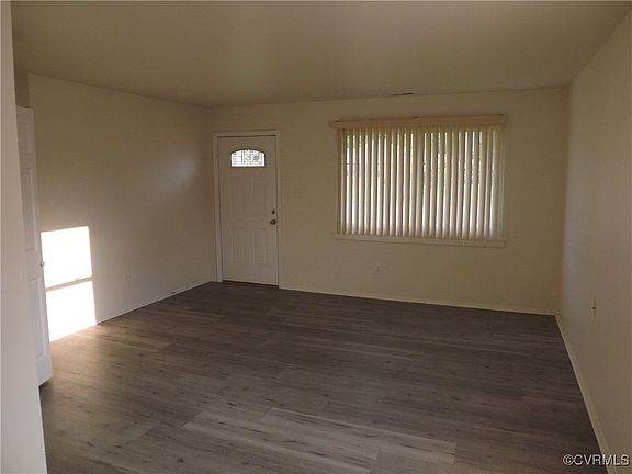 4th image of 2600 Vaga Ln