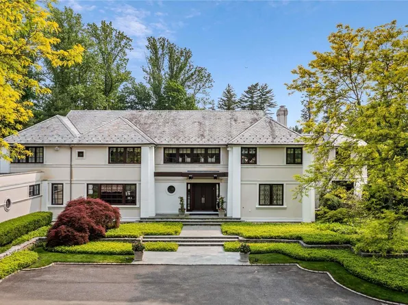 2 Saddle Ridge Road, Old Westbury, NY 11568
