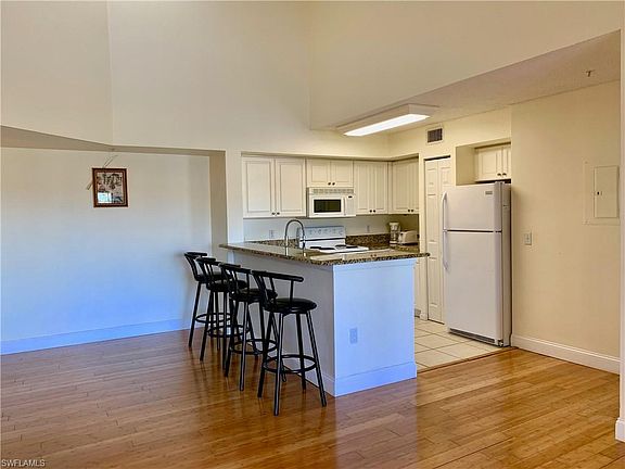 3rd image of 1185 Wildwood Lakes Blvd #7304