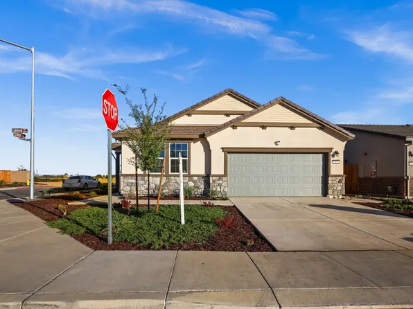901 Farnham Dr, Patterson, CA 95363