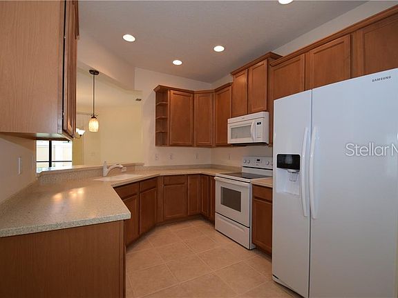 4th image of 1522 Maseno Dr