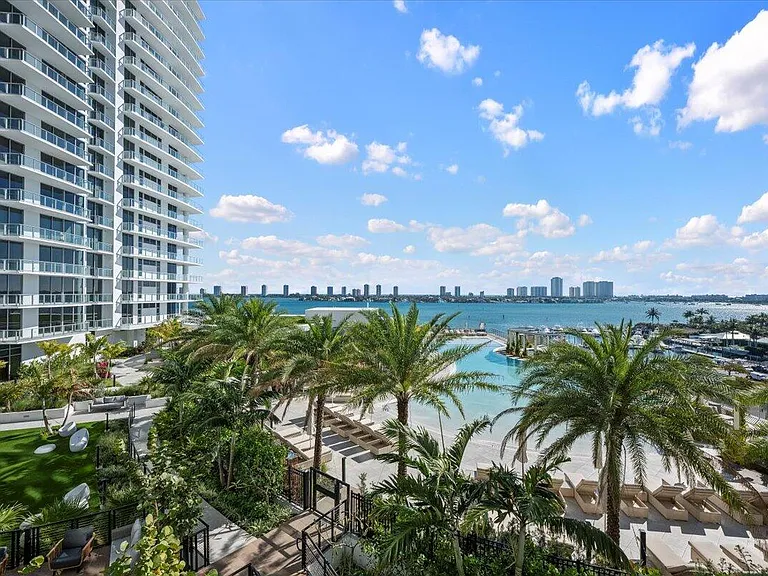 220 Lake Shore Dr #804 — Photo 2