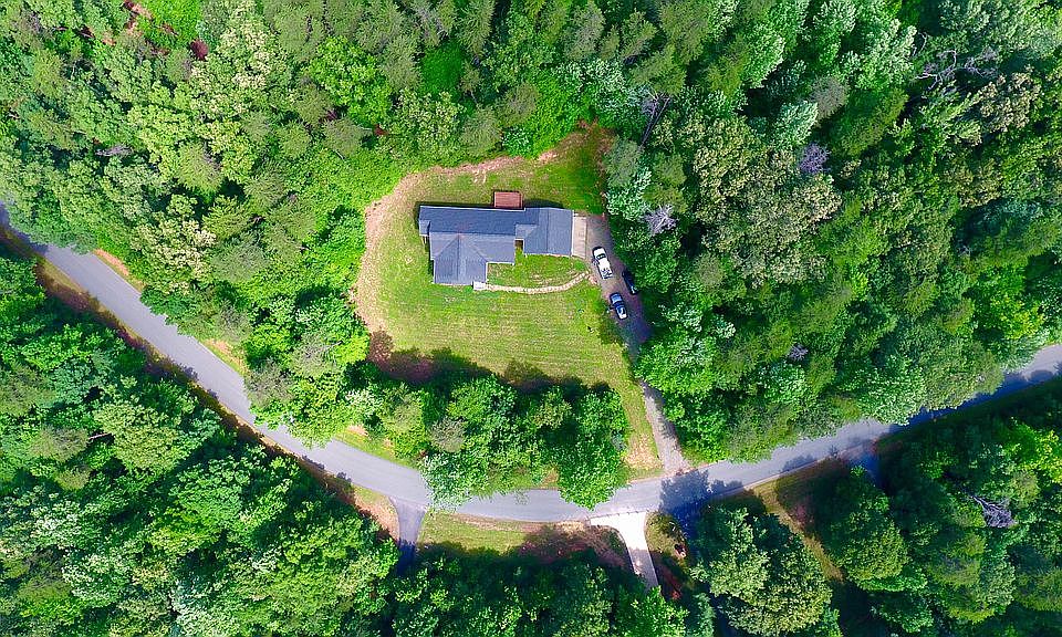2nd image of 687 Tall Pines Dr