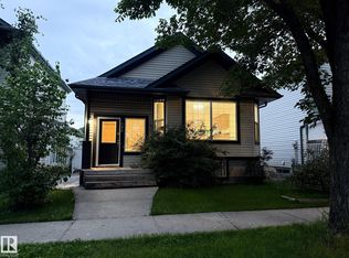 1978 Tomlinson Grn NW, Edmonton, AB T6R 2R6