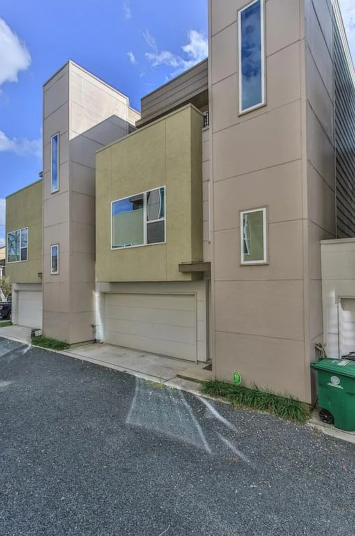 1219 Wagner St — Photo 4