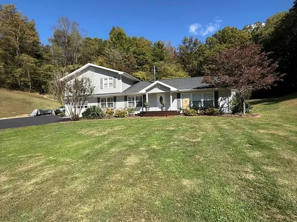 366 Little Mud Lick Rd, Staffordsville, KY 41256