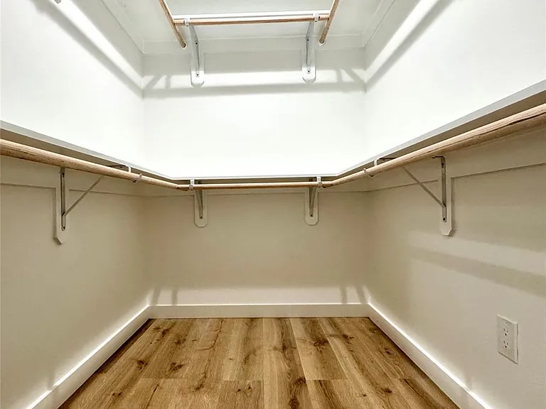 7322 Laredo St — Photo 12