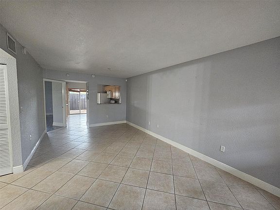4th image of 7205 NW 173rd Drive #605-6
