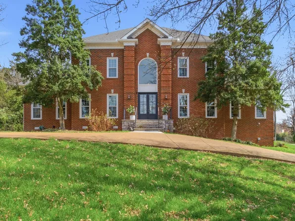 9241 Hunterboro Dr, Brentwood, TN 37027