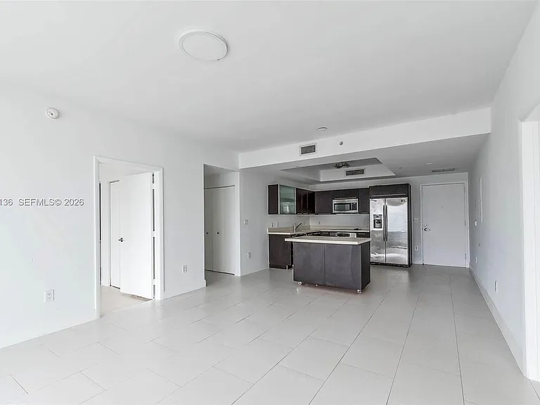 90 SW 3rd St #3211 — Photo 9