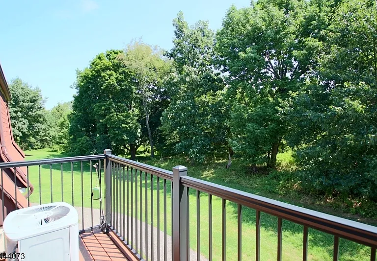 1404 Normandy Ct #1404 — Photo 25