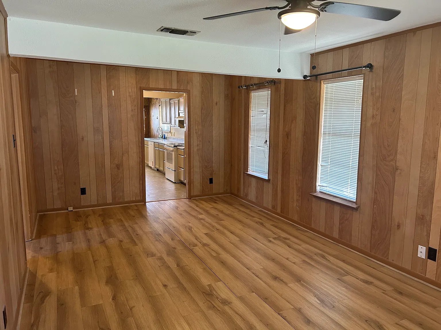 3 bed, 1182 sqft, $1,300 — Photo 4