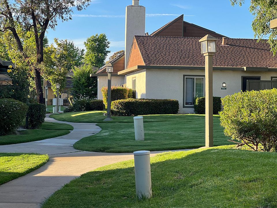 1st image of 9022 Flanders Dr