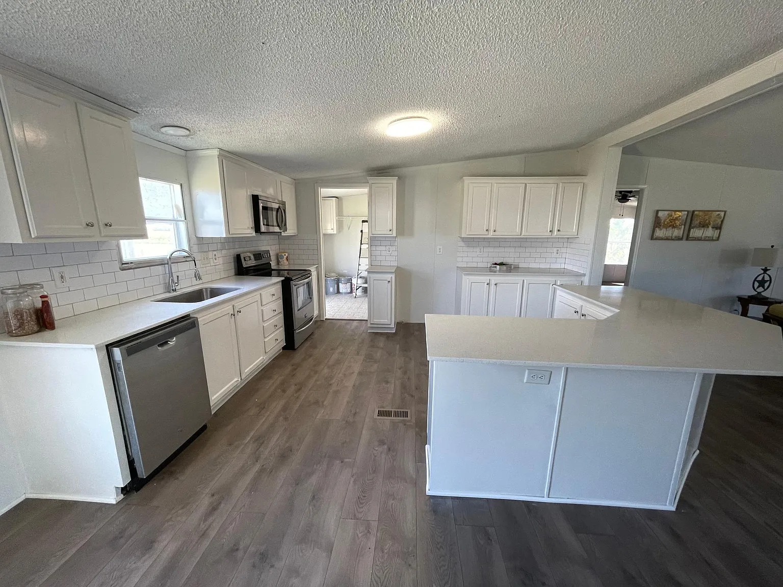 4 bed, 1706 sqft, $2,100 — Photo 4