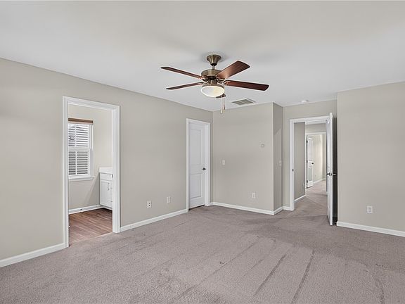 4th image of 115 Roundtree Dr