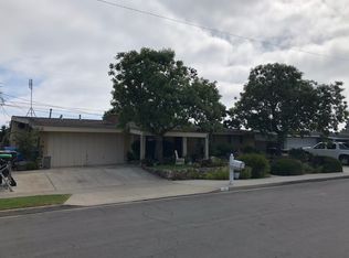 266 Rose Ln, Costa Mesa, CA 92627