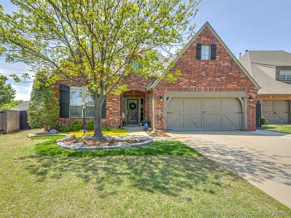 8128 S 70th Pl E, Tulsa, OK 74133