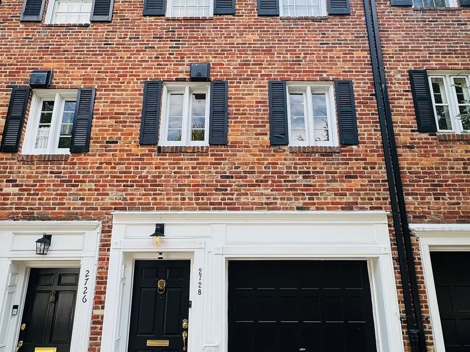 2 bed, 1550 sqft, $5,540 — Photo 1