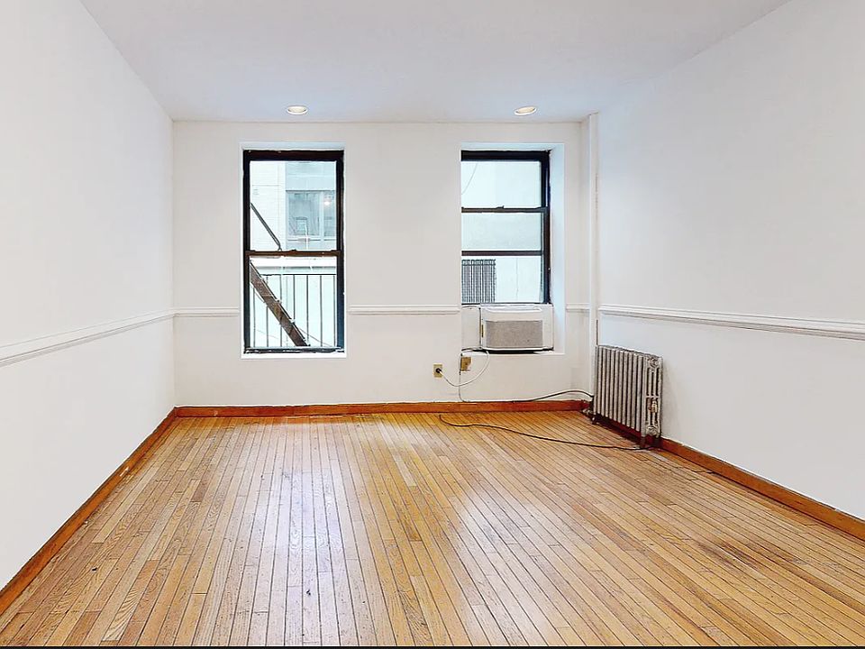 1st image of 410 W 36th St #2RW