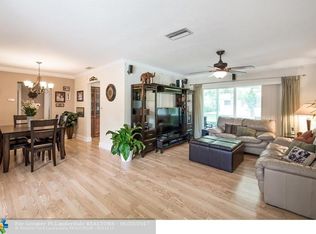 8471 NW 27th Pl, Sunrise, FL 33322