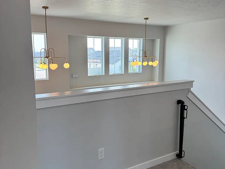 2156 W Arya St — Photo 14