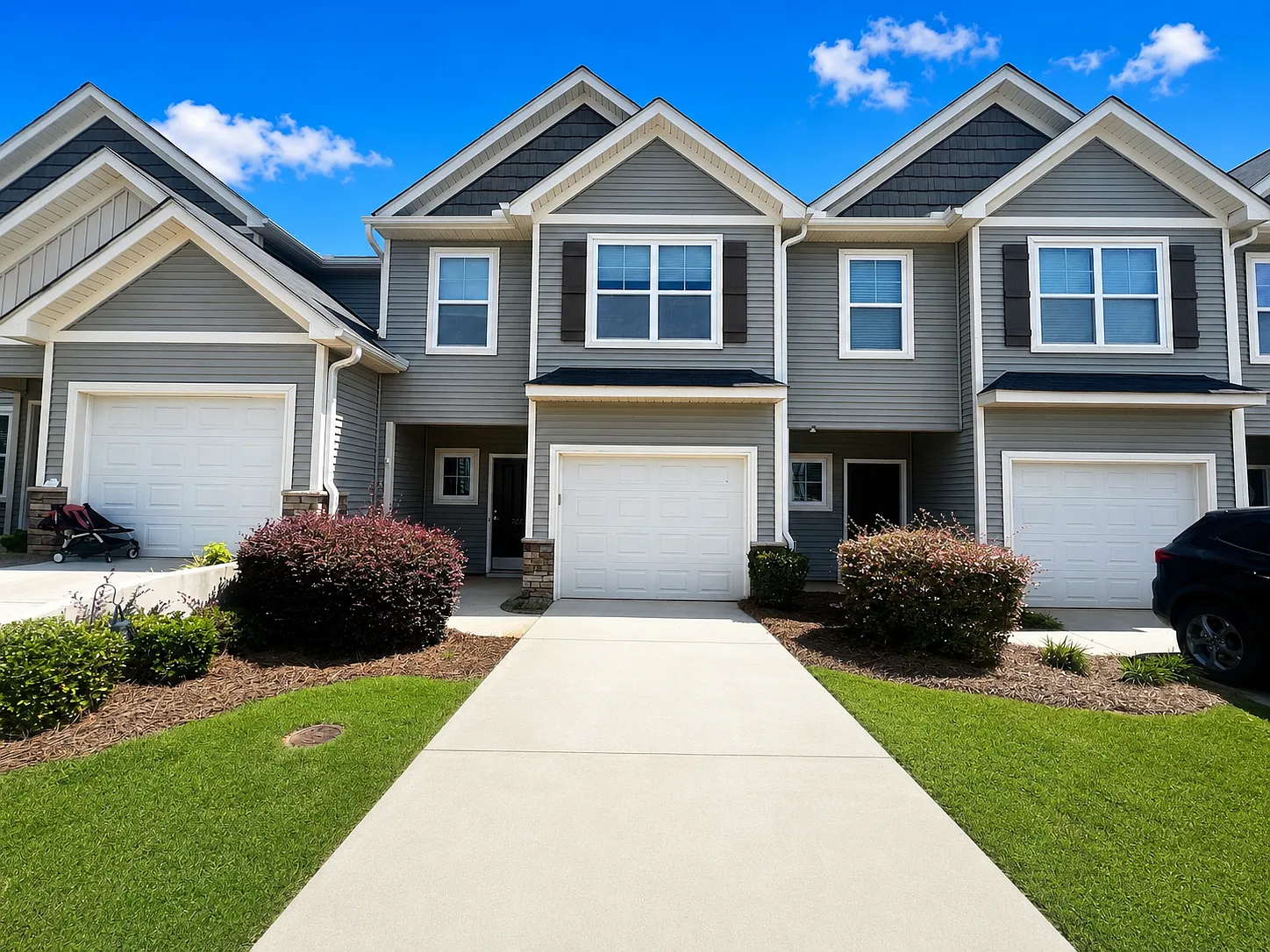 3 bed, 2.5 bath, 1552 sqft, $1,750 — Photo 1