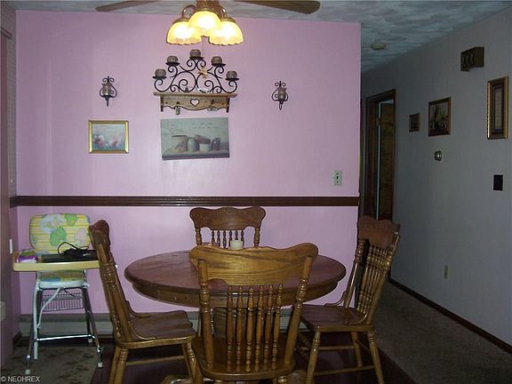3rd image of 4121 Melrose Dr