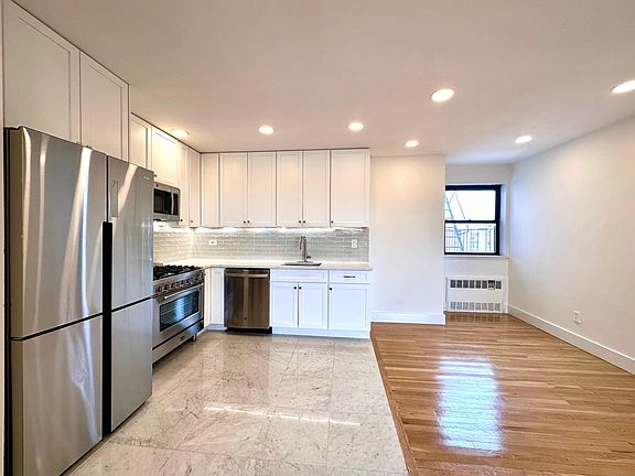 2nd image of 14945 Northern Blvd #6H