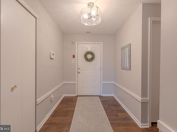 4th image of 73207 Delaire Landing Rd #207-00