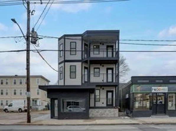 1049 Main St, Brockton, MA 02301