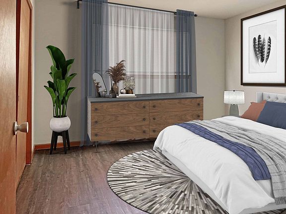 5th image of 4030 Summer Ave APT 31