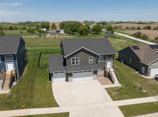 440 Galileo Dr, Riverside, IA 52327