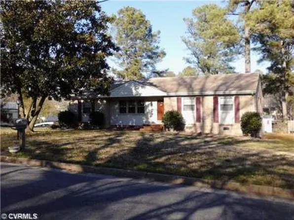 217 Biltmore Dr, Colonial Heights, VA 23834