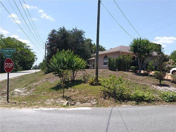 4th image of 90 Dirksen Dr
