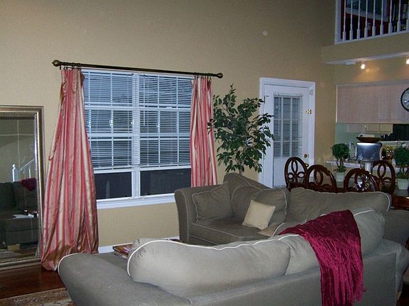3rd image of 2519 Golden Park Ln