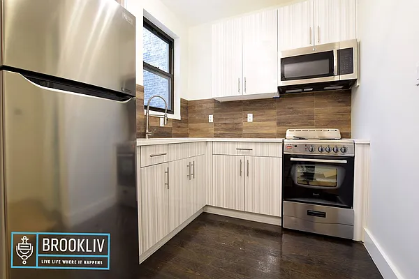 Rented by null | media 11