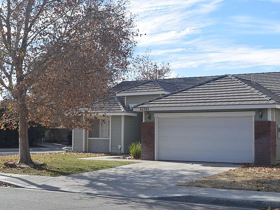 2nd image of 43345 Vineyard Dr