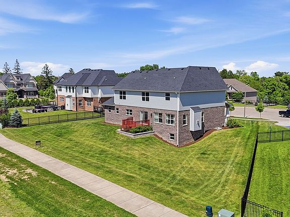 4th image of 12744 Caruso Ct