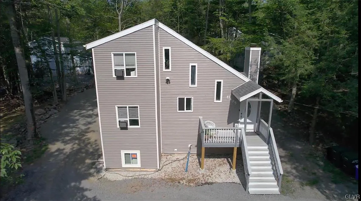 8505 Bumble Bee Way photo 1