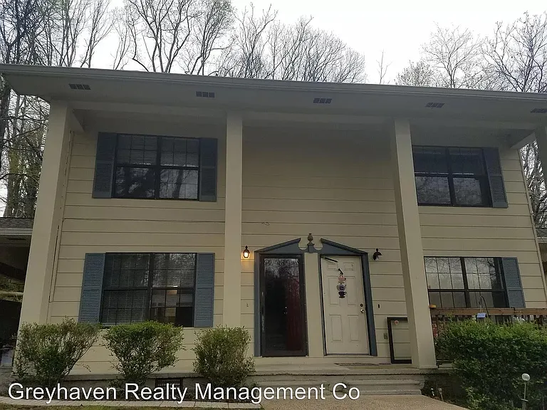 210 Cliftview Dr #B — Photo 1