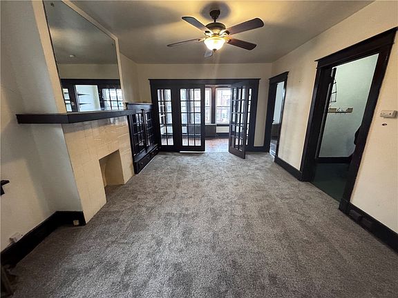 4th image of 573 E End Ave